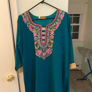 Women's Salwar Kameez Embroidered Green Size 48 (US 14/16) w/ 2 Dupattas